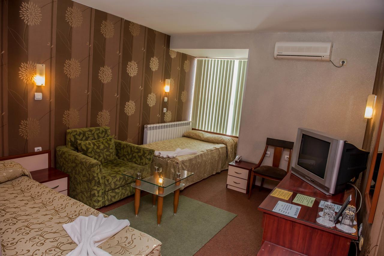 Hotel Kapri Yambol Eksteriør bilde