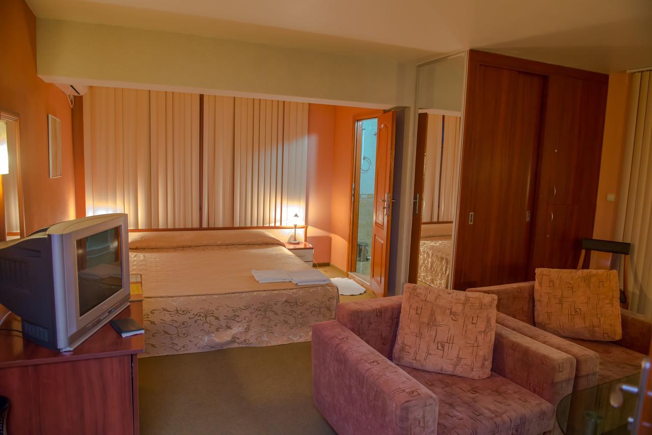 Hotel Kapri Yambol Eksteriør bilde